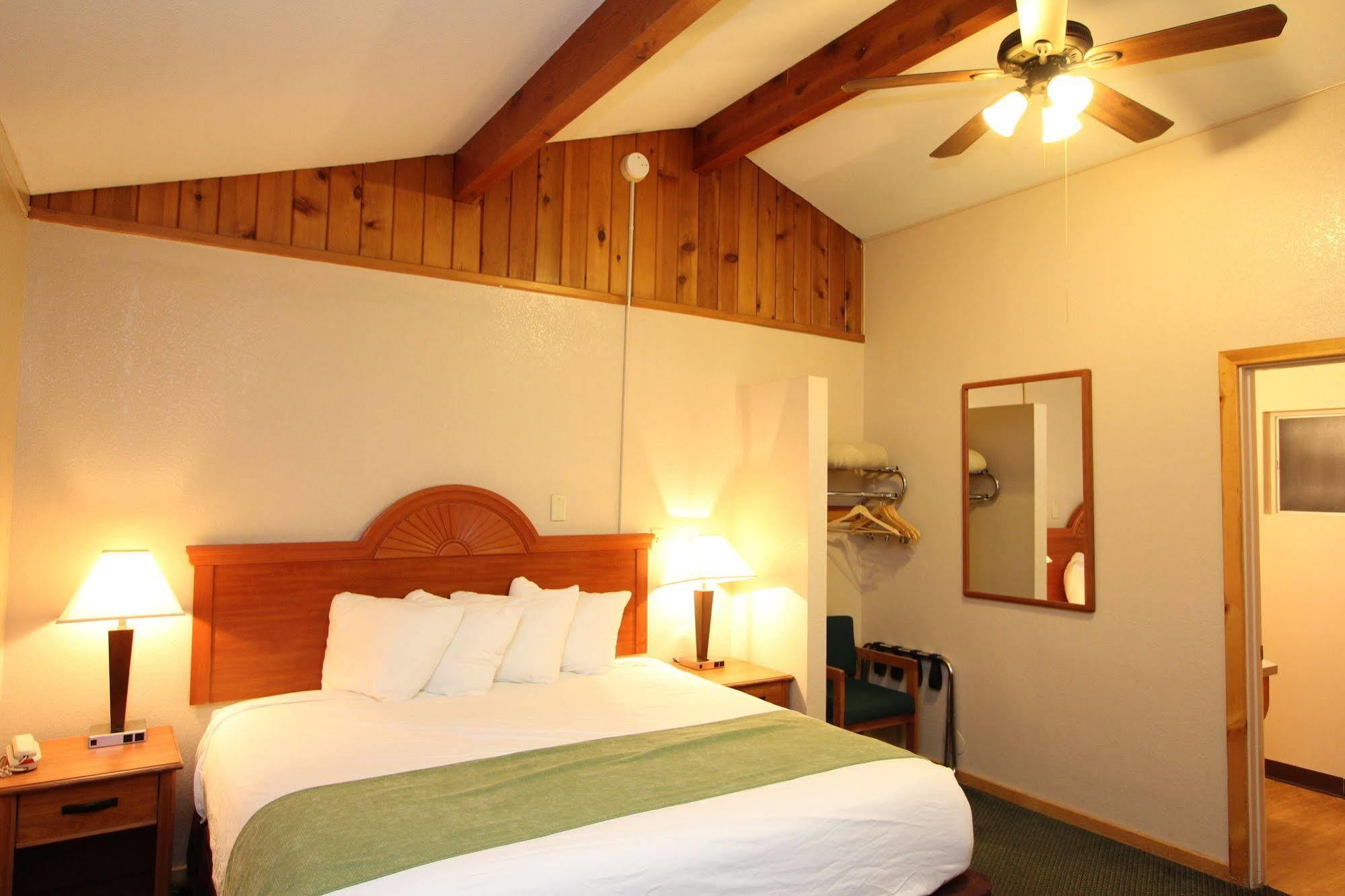 Oakhurst Lodge Kültér fotó